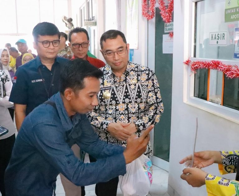 Lampung Tengah Dorong Akuntabilitas dan Transparansi Melalui Digitalisasi, Luncurkan Program “Lamteng Easy” dan Resmikan Pembayaran E-Retribusi dengan QRIS