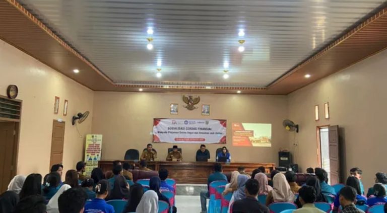 OJK Edukasi di Desa Sinar Banten Bersama Mahasiswa KKN Unila