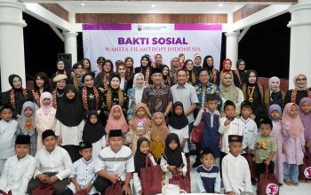 Tebar Keberkahan, Wanita Filantropi Indonesia Santuni Ratusan Anak Yatim di Lampung Selatan