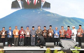 Berangkat dari Kepedulian Lingkungan, Desa Suak Raih Juara Favorit Desa Wisata Nusantara 2025