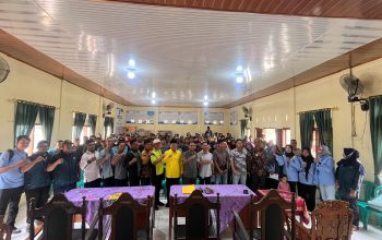 Hanan Rozak Salurkan 2.000 Program Bedah Rumah di Tulang Bawang