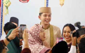 Egi–Zita Pererat Silaturahmi, Halalbihalal Lamban Rakyat Penuh Kehangatan