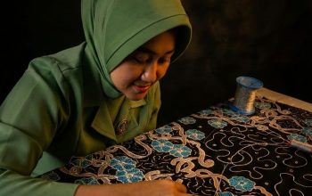 Inspiratif! Bidan di Lampung Kembangkan UMKM Tapis, Kini Pekerjakan 7 Orang