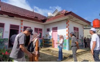 Puting Beliung Menerpa TKN 1 Sekincau Kadisdikbud Turun Langsung Kelokasi