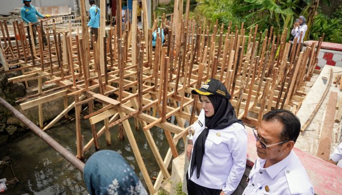Cegah Banjir Saat Musim Hujan, Pemkot Bandar Lampung Benahi Drainase di 18 Titik