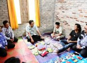 Bupati Egi Jenguk Aji, Korban Calo Kerja Kapal Ikan di Merauke