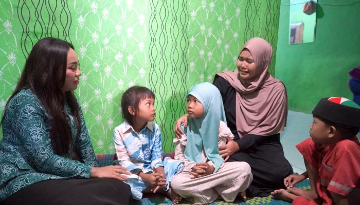 Tangis Ibu Desi Pecah! 3 Anaknya Idap Thalasemia, Zita Anjani Datang Bawa Harapan