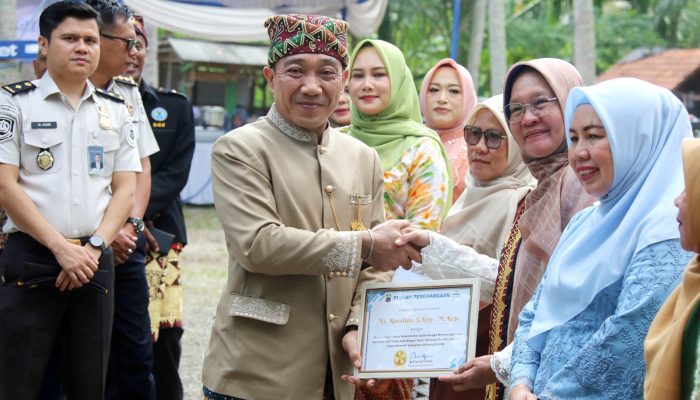 Dari UMKM hingga Jurnalis, 13 Wanita Helau Lampung Selatan Diganjar Penghargaan di Hari Kartini 2026