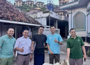 Holiday Inn Lampung Bukit Randu Salurkan Hewan Kurban ke Warga