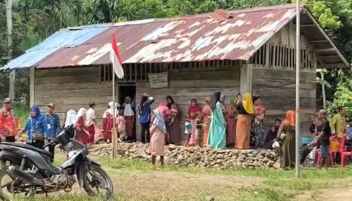 Miris! SD di Tanggamus Belajar di Bangunan Lapuk, Atap Bocor Bertahun-tahun