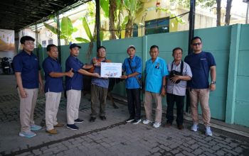 Pelindo Regional 2 Panjang Salurkan 21 Ekor Sapi Kurban untuk Warga dan Stakeholder