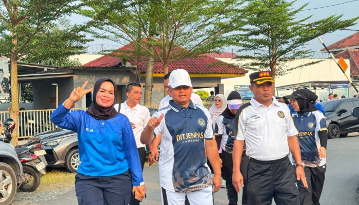 Dukung Program Pimpinan Wilayah, Kalapas Pimpin Jajaran Ikuti Pembinaan Jasmani
