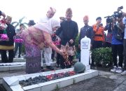 Peringati HUT Ke-344 Kota Bandar Lampung, Eva Dwiana Ziarah dan Tabur Bunga di TMP Kedaton