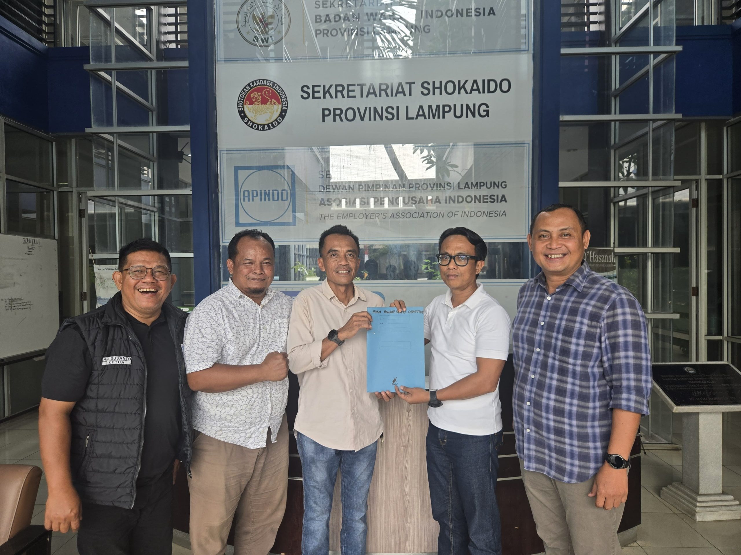 Dua Bakal Calon Ketua Apindo Lampung Ambil Berkas