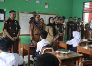 Kajati Lampung dan Walikota Eva Tinjau Program MBG di Dua Sekolah Bandar Lampung