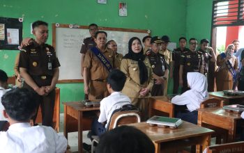 Kajati Lampung dan Walikota Eva Tinjau Program MBG di Dua Sekolah Bandar Lampung