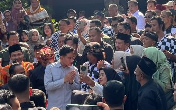 Gibran Sambangi Kediaman Ketua Umum Bela Budaya di Lampung Timur