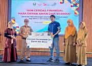 OJK Bersama Pemkab Pesibar Wujudkan Inklusi Keuangan Nyata: 150 Guru Dan Tenaga Pendidik Terima Polis Asuransi Jiwa