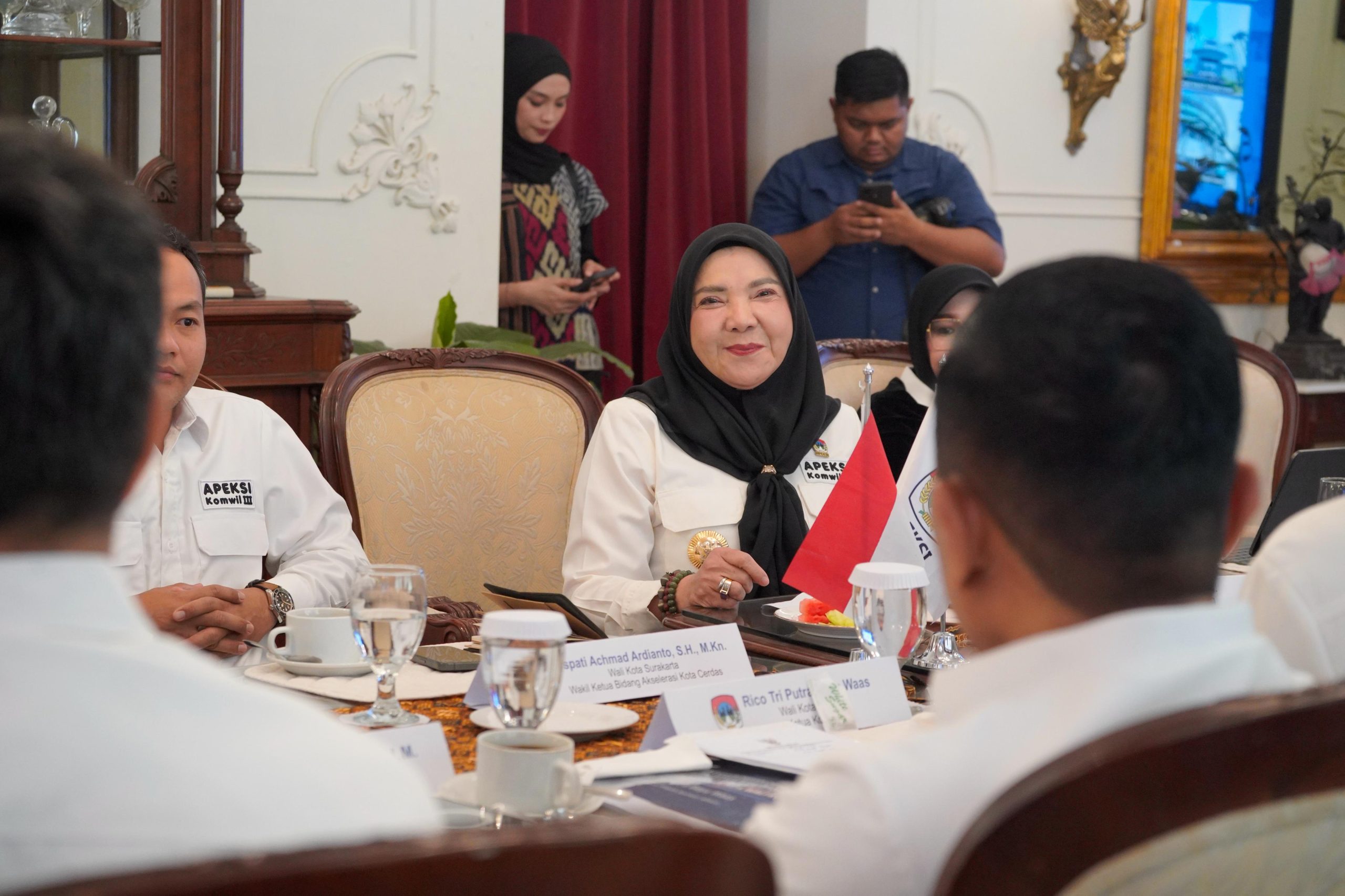 Wali Kota Eva Dwiana Hadiri Rapat APEKSI di Solo
