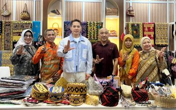 Bupati Egi Dukung Wastra Lampung Selatan Perluas Pasar