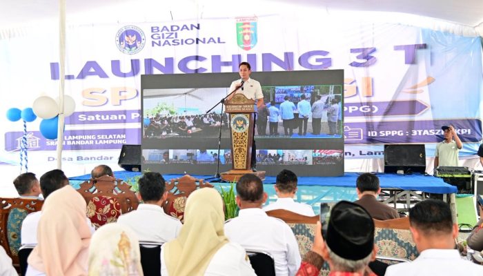 Anak-anak Sragi Sambut Gembira MBG, SPPG 3T Bandar Agung Buka Peluang Ekonomi Warga