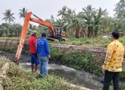 Satgas Gabungan Bersihkan dan Keruk Sungai Way Awi dan Way Balau, Antisipasi Banjir